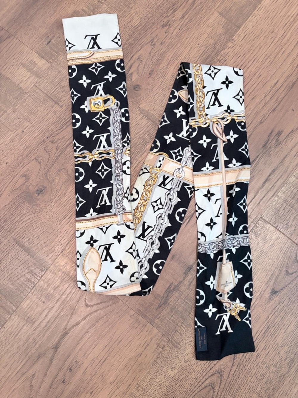 Louis Vuitton Black, White & Gold Monogram Silk Bandau/Twilly - Picture 2 of 6